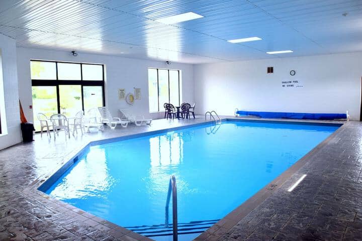 Pool 39 of 75