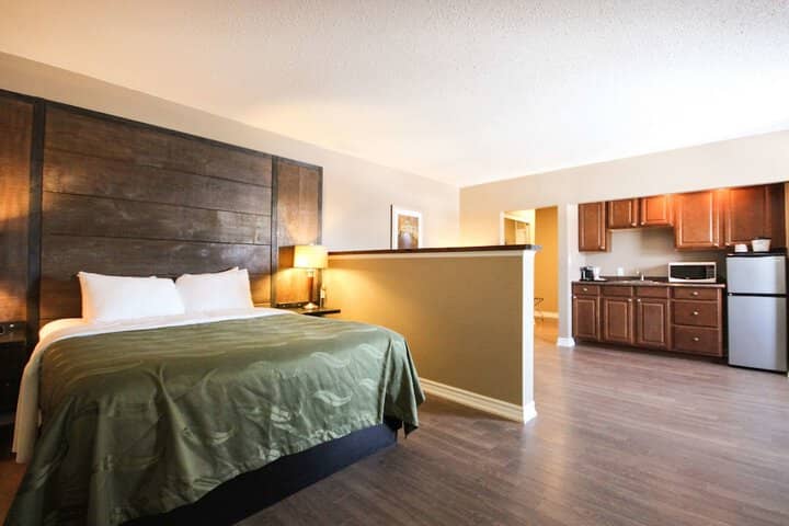 Room 21 of 75