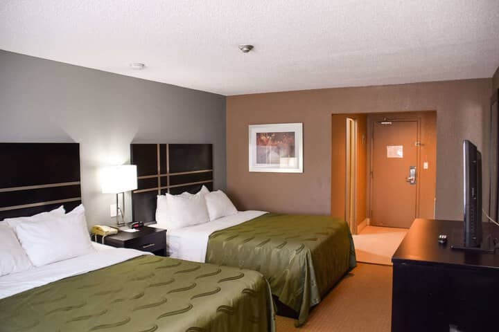 Room 17 of 75